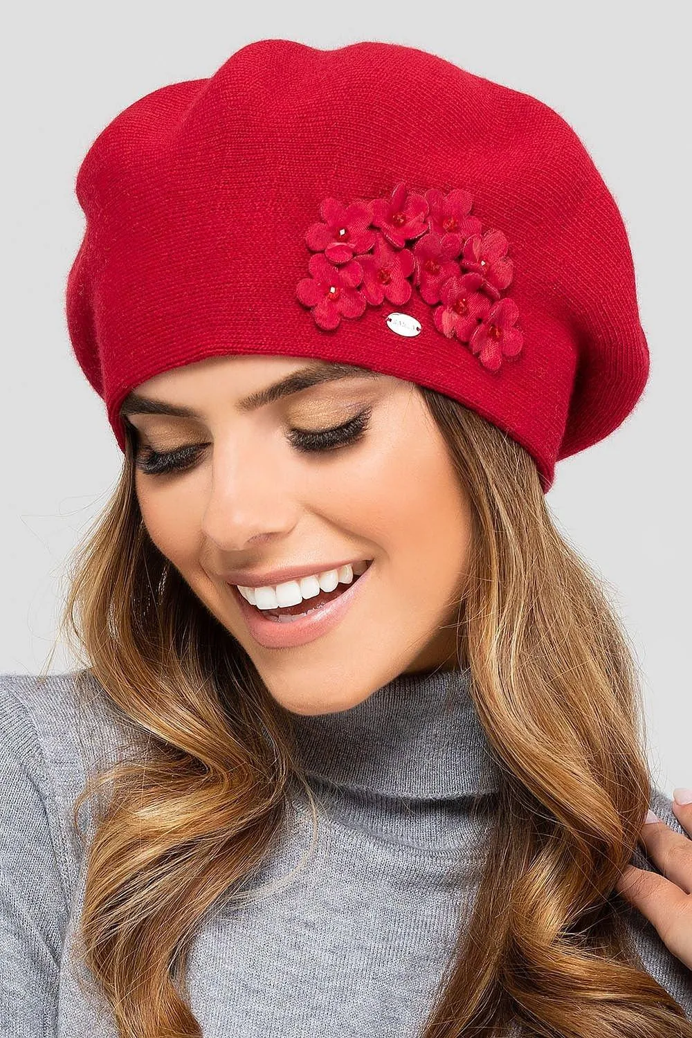 Chic Winter Wool Beret with Floral Accents