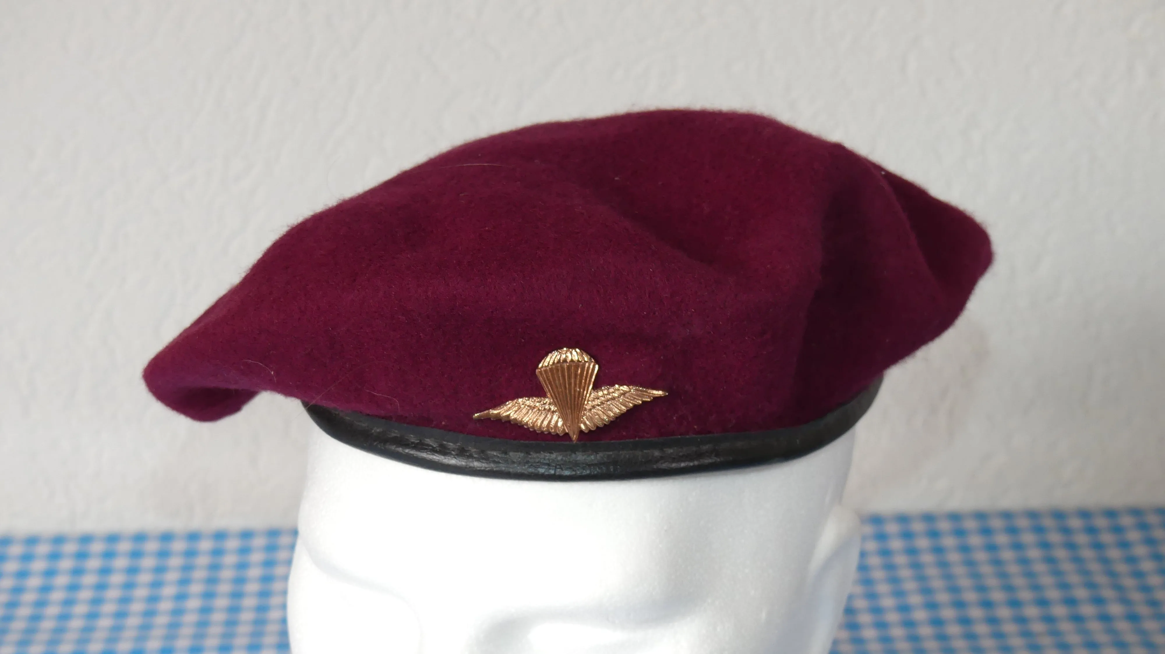 Headgear Iraqi Army Para Beret with Emblem size Large